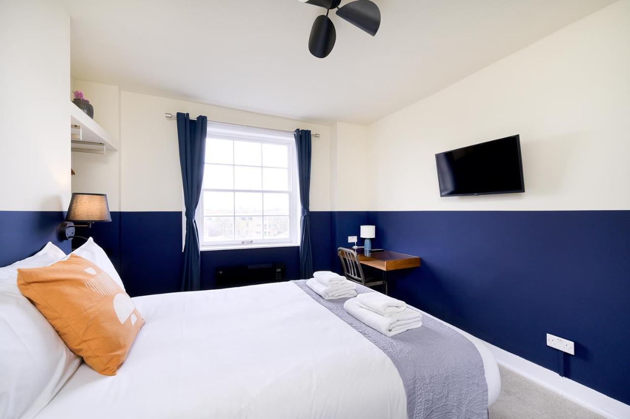 D8 House Apartment London Bagian luar foto