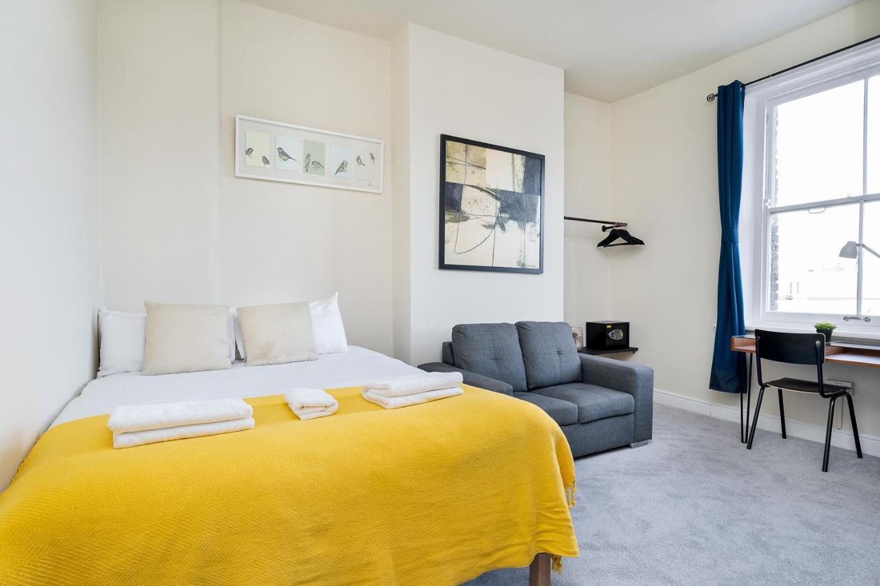 D8 House Apartment London Bagian luar foto