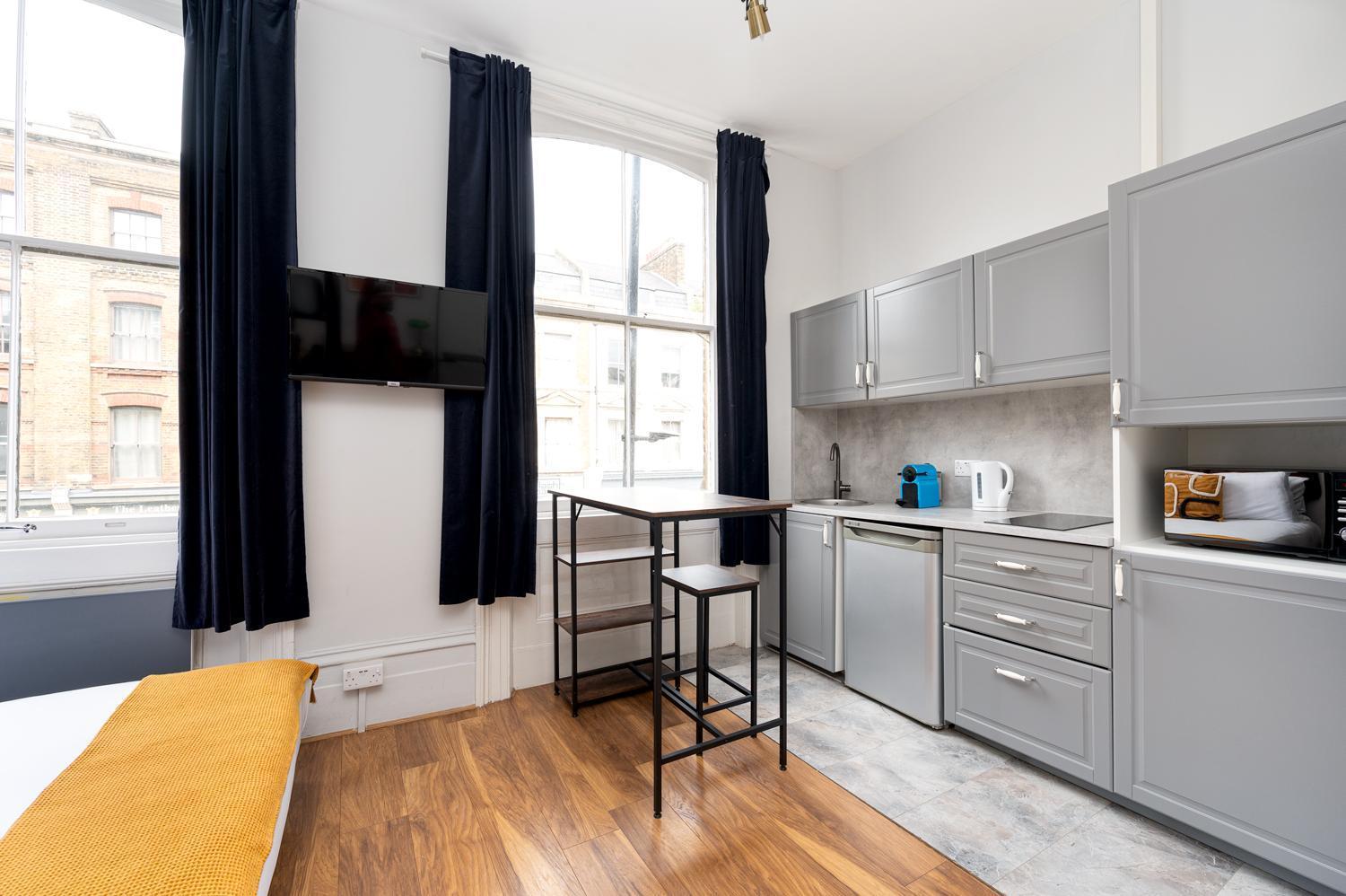 D8 House Apartment London Bagian luar foto